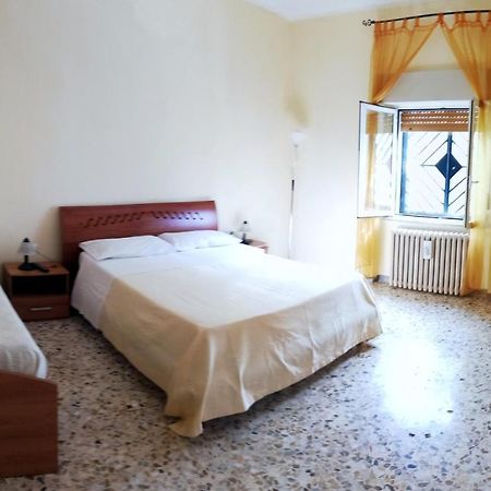 Lucia'S Apartaments Bari Buitenkant foto